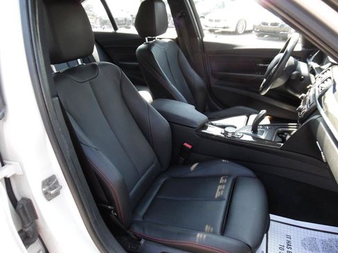 Used 2015 BMW 328i xDrive Sedan AWD/4WD image 24