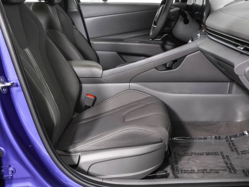 Used 2024 Hyundai Elantra SEL image 45