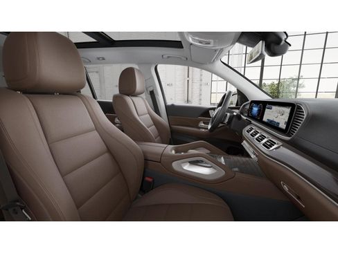 New 2026 Mercedes-Benz GLS 450 4MATIC image 4