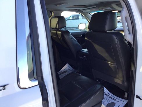 Used 2020 GMC Yukon XL SLT image 15