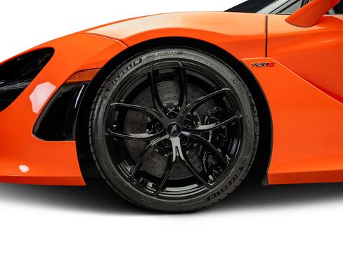 Used 2022 McLaren 720S Spider RWD image 29