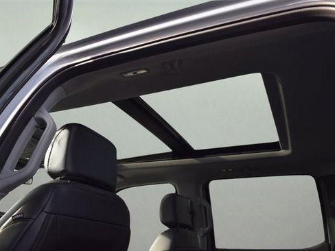 New 2026 Ford F350 Lariat w/ Tremor Off-Road Package image 7