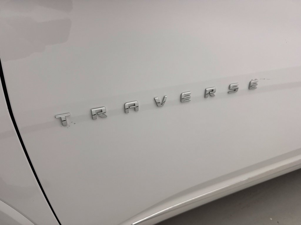 Used 2021 Chevrolet Traverse Premier w/ LPO, Floor Liner Package AWD/4WD image 15