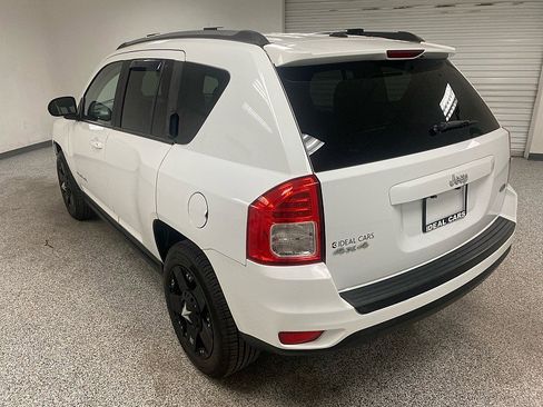 Used 2011 Jeep Compass Latitude image 7