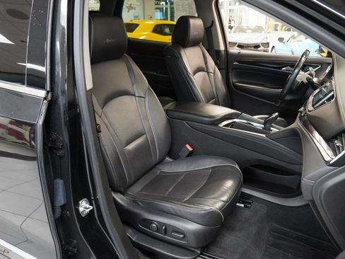 Used 2019 Buick Enclave Avenir w/ Avenir Technology Package image 30