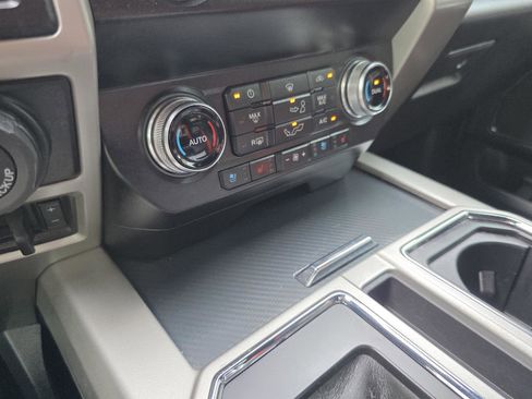 Used 2020 Ford F150 Lariat w/ Equipment Group 502A Luxury image 20