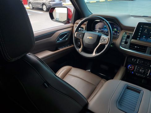 Used 2024 Chevrolet Tahoe High Country w/ Advanced Technology Package AWD/4WD image 20