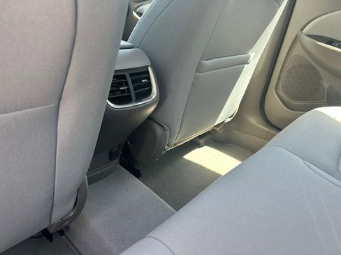 Used 2023 Chevrolet Malibu LT image 11