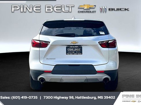 Used 2020 Chevrolet Blazer LT FWD image 4