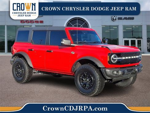 Used 2023 Ford Bronco Wildtrak image 1