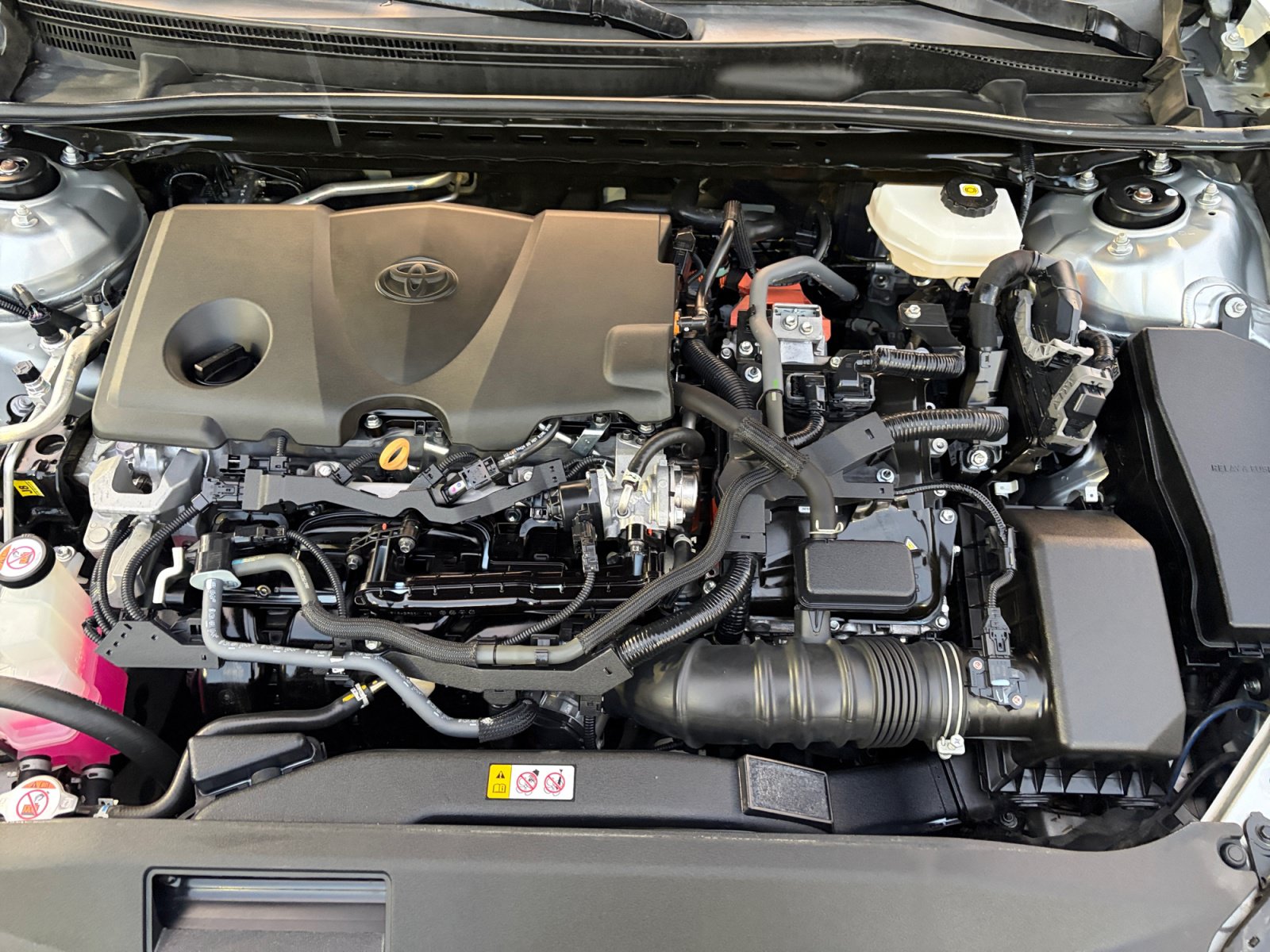 Used 2025 Toyota Camry LE FWD image 31