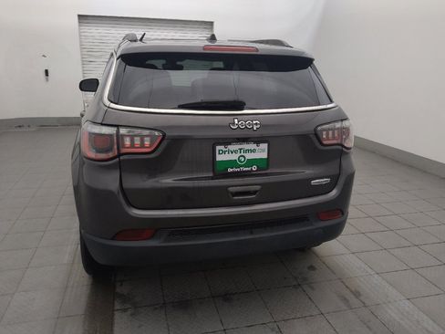 Used 2019 Jeep Compass Latitude FWD image 6