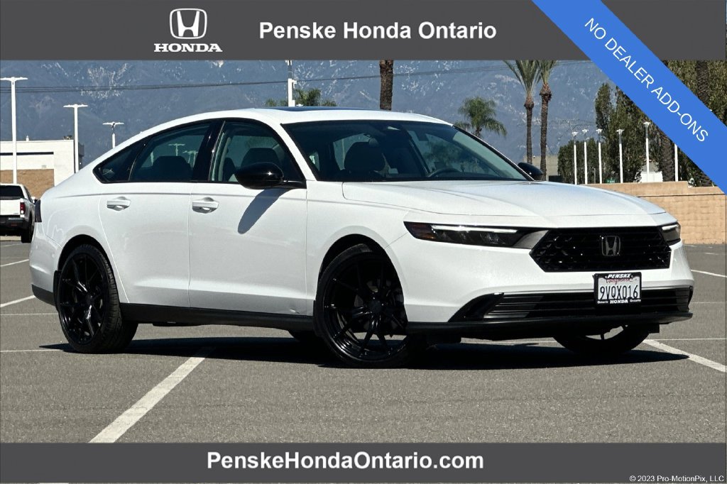 Used 2025 Honda Accord SE image 1