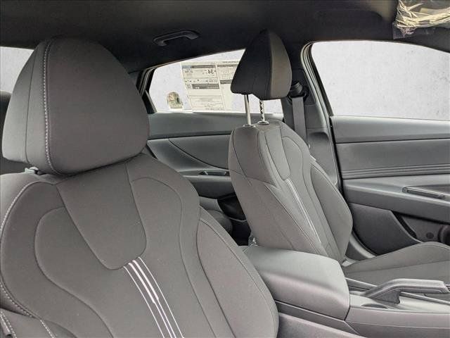 Used 2025 Hyundai Elantra Sport FWD image 20
