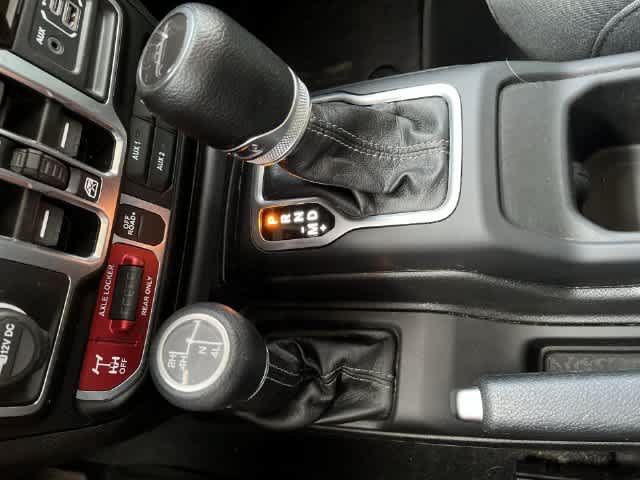 Used 2024 Jeep Gladiator Sport AWD/4WD image 27