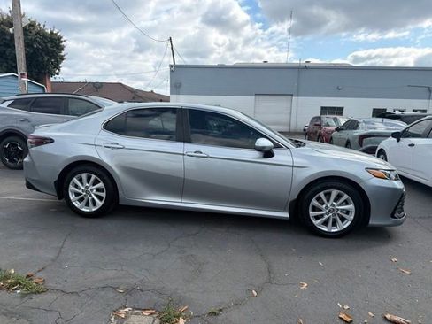 Used 2024 Toyota Camry LE FWD image 4