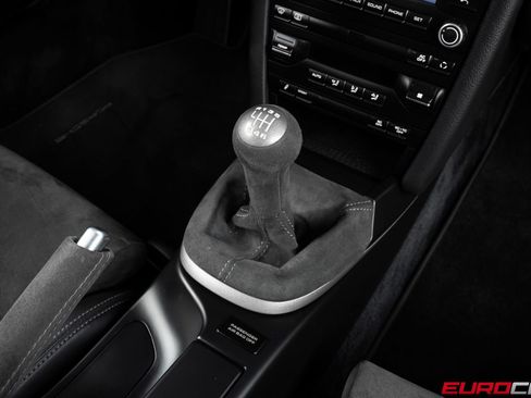 Used 2010 Porsche 911 GT3 RS RWD image 35