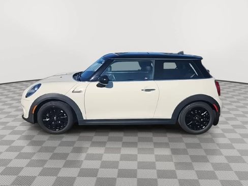 Used 2019 MINI Cooper 2-Door Hardtop image 5