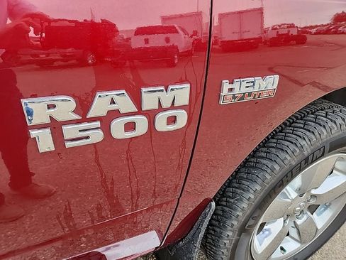 Used 2017 RAM 1500 Big Horn AWD/4WD image 40