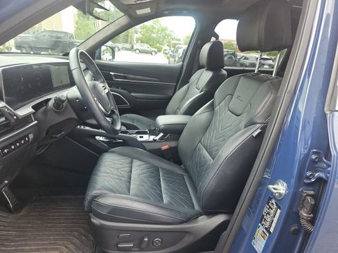 Used 2025 Kia Telluride SX Prestige X-Line AWD/4WD image 2