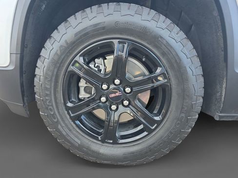 Used 2023 GMC Acadia AT4 w/ Technology Package image 16
