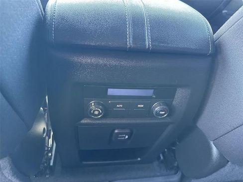 Certified 2023 Chevrolet Traverse LT image 20