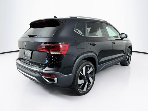 Used 2023 Volkswagen Taos SEL AWD/4WD image 9