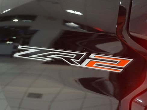 Certified 2024 Chevrolet Colorado ZR2 w/ Technology Package image 29