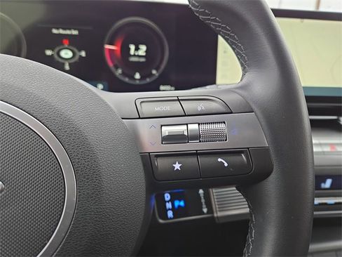 Certified 2025 Hyundai Kona SEL image 20