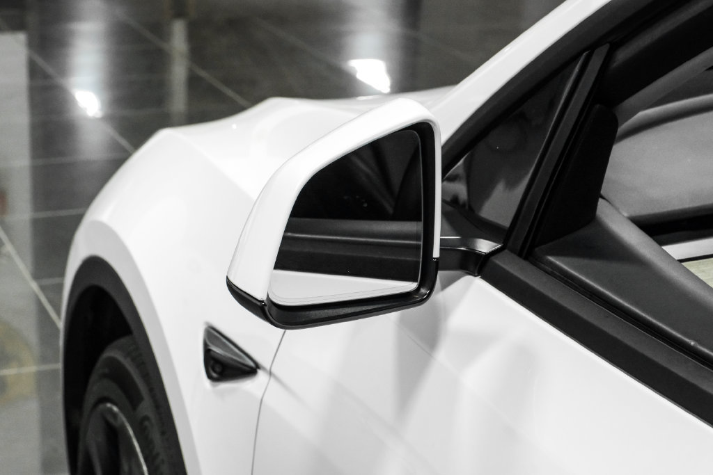 Used 2022 Tesla Model Y Long Range AWD/4WD image 35