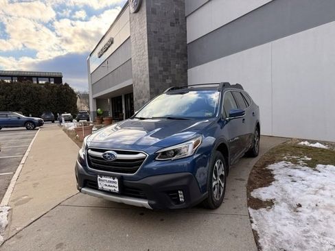 Used 2021 Subaru Outback Limited image 10