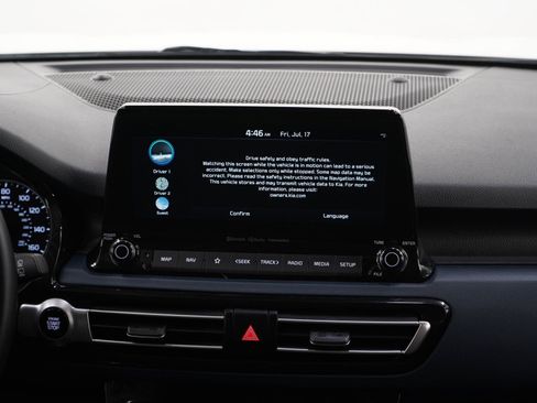 Used 2023 Kia Seltos S w/ Navigation Package FWD image 15