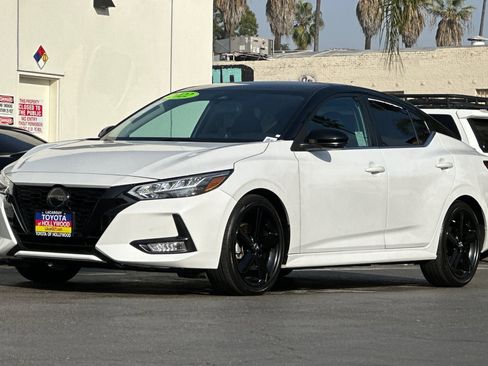 Used 2022 Nissan Sentra SR w/ Midnight Edition image 8