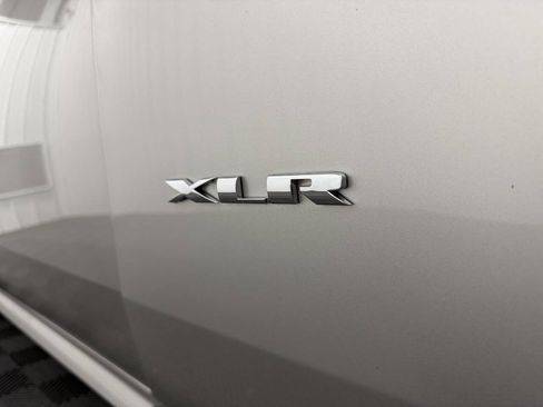 Used 2004 Cadillac XLR RWD image 2