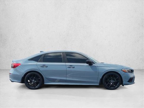 Used 2023 Honda Civic Sport image 4