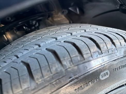 Used 2024 Honda Civic EX-L image 28