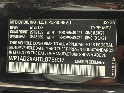 Certified 2026 Porsche Macan Electric RWD image 45