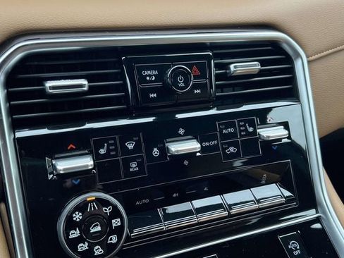 New 2026 Nissan Armada SL w/ Captain's Chari Seat Package image 17