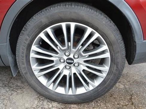 Used 2016 Lincoln MKX Reserve w/ Technology Package AWD/4WD image 9