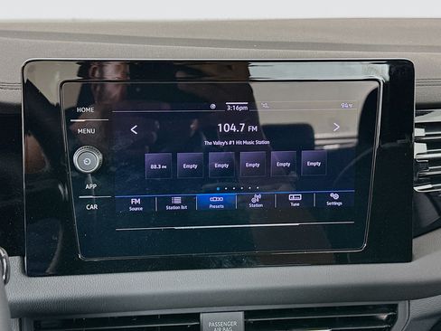 Used 2025 Volkswagen Jetta Sport FWD image 19