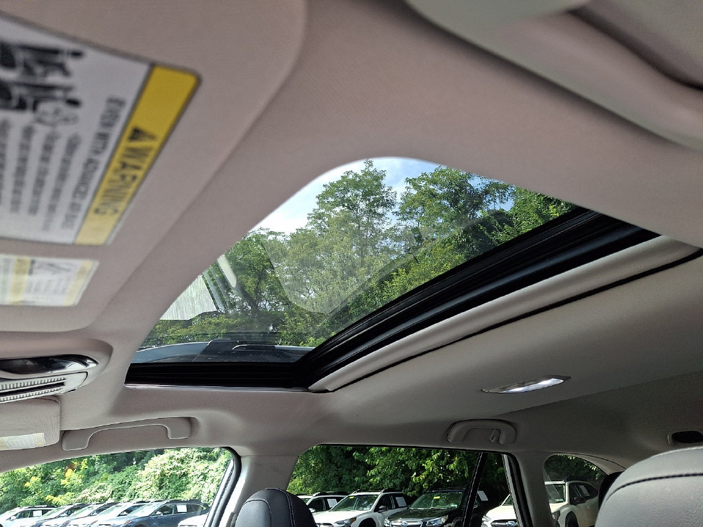 Certified 2023 Subaru Outback Touring AWD/4WD image 16