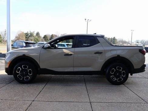 Used 2023 Hyundai Santa Cruz SEL image 3