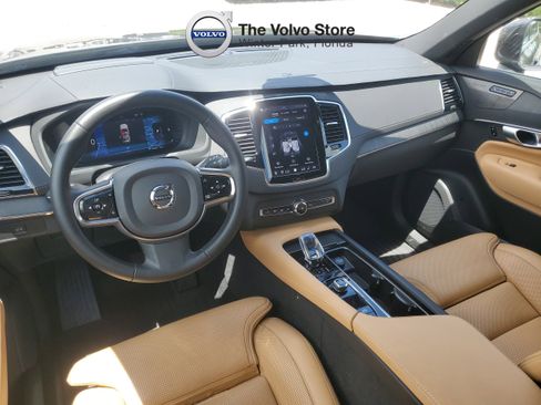 Certified 2024 Volvo XC90 B6 Ultimate w/ Protection Package Premier AWD/4WD image 13