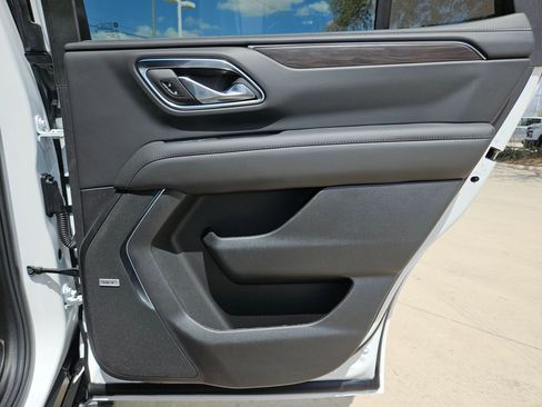 Certified 2024 Chevrolet Tahoe Z71 w/ Luxury Package image 26