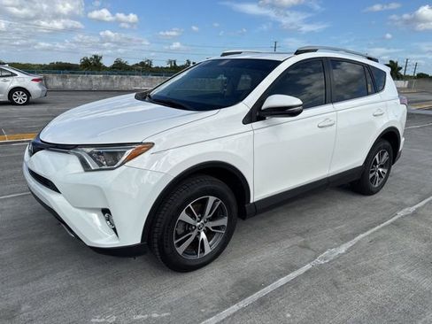 Used 2016 Toyota RAV4 XLE image 1