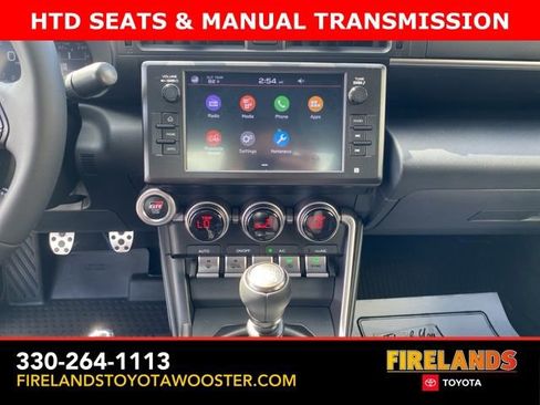 New 2025 Toyota GR86 Premium image 40