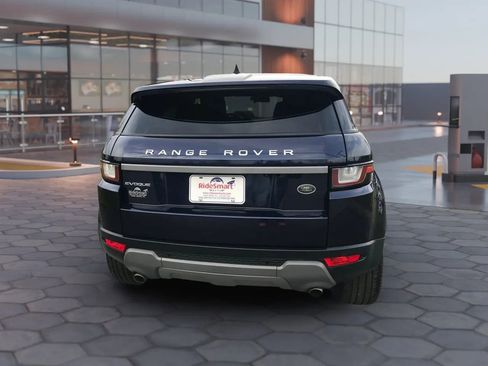 Used 2018 Land Rover Range Rover Evoque image 9
