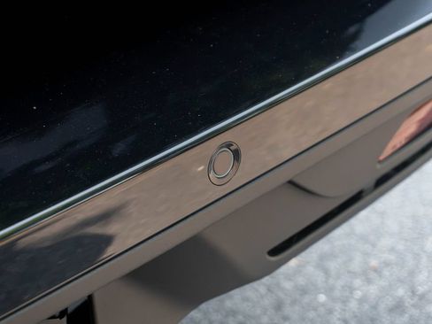 Used 2025 Ford Expedition Active RWD image 12
