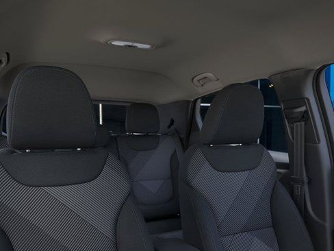 New 2027 Chevrolet Bolt LT w/ Comfort Package FWD image 24