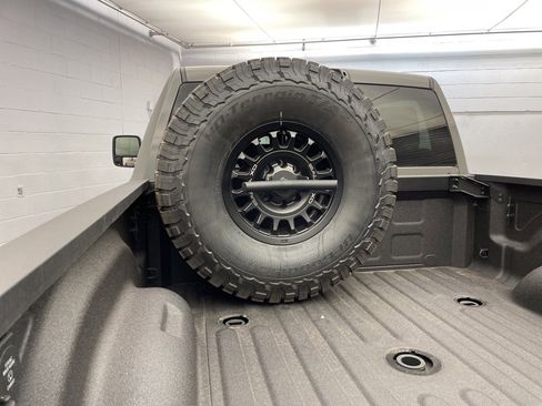 New 2025 RAM 2500 Laramie image 9